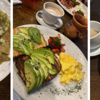 Pura Vida Café & Bistro