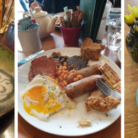 SEVEN neighbourhood cafe