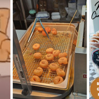 Sugar Llamas - Shelton